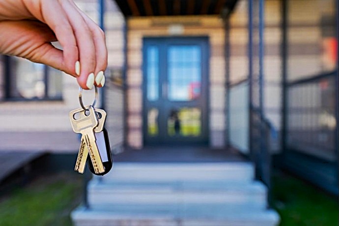 ¿Quién tiene  copia de la llave de tu portal en Sarrià? Instalamos sistemas de  patente protegida para evitar duplicados no autorizados.