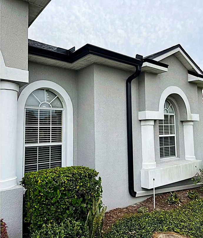 Instalación de bajantes de PVC insonorizado y polímeros de alta resistencia por Europa 9 Valencia