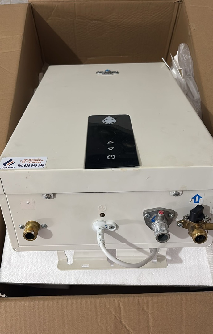 Calentador Centro Confort verificado: Consiga un caudal 100% constante hoy mismo. Unidad Centro Confort de 11L a gas disponible. Seis meses de respaldo técnico le aguardan.