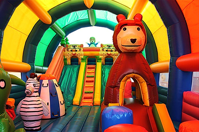 Ofertas inigualables en alquiler de castillos hinchables, desde 50 euros en Murcia.