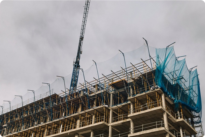 Ejecución de edificación de obra nueva y dirección de infraestructuras residenciales.