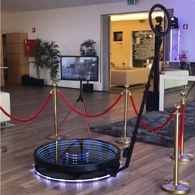 Team Building para Empresas en Murcia | Wipeout, Toro Mecánico Fo</b>tomatón y más.